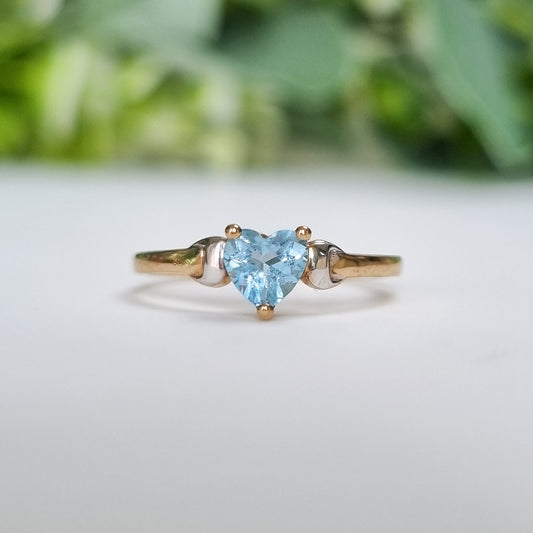 Vintage Heart Cut Blue Topaz Solitaire Ring in 9ct Yellow Gold