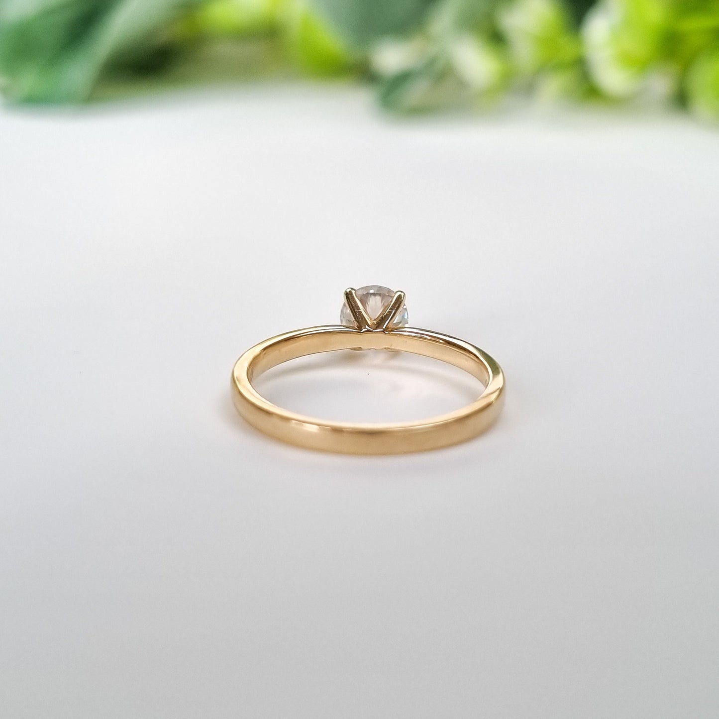 Estate 10k Yellow Gold Moissanite Brilliant Cut Engagement Ring
