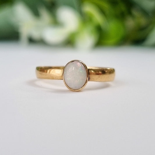 Antique 18ct Yellow Gold Opal Solitaire Bezel Ring