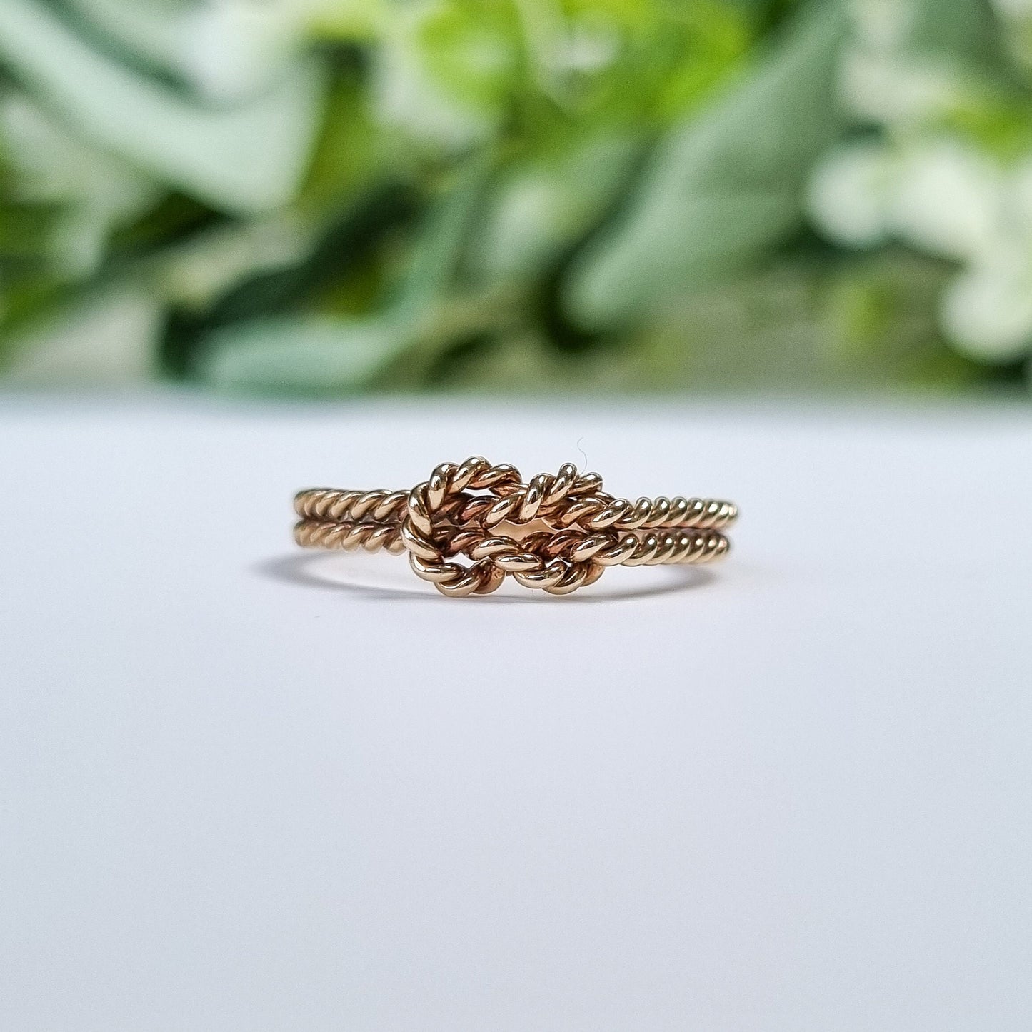 Vintage 9ct Yellow Gold Rope Knot Ring
